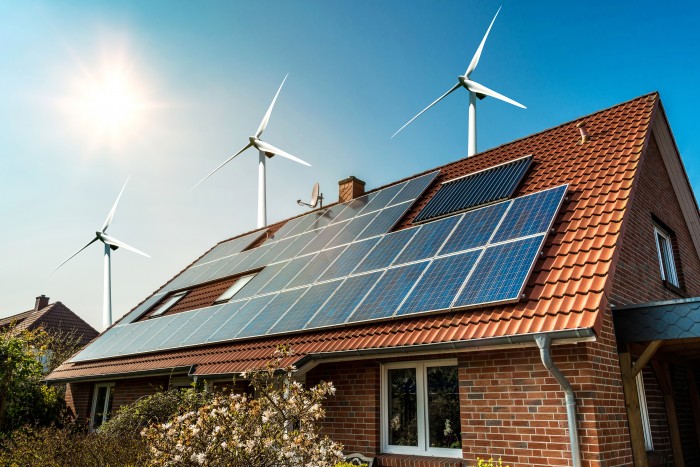 Investir en panneaux photovoltaïques pour réduire sa conso d'énergie